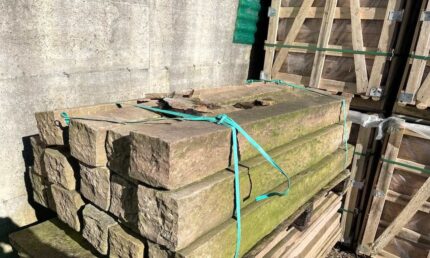Hand-chiselled sandstone palisades, approximately 150 cm high, 12 x 12 cm. Insolvency stock, limited availability.