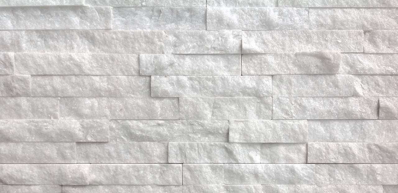 pn-RQUBI1035-rivestimento-pietra-quarzite-bianca-10cm-x-40cm-z Rivestimento in pietra "QUARZITE BIANCA 10cm x 35cm" - immagine 1