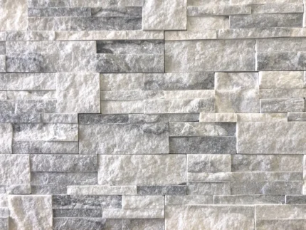 &ldquo;QUARZITE GHIACCIO SCOZZESE&rdquo; stone wall cladding.